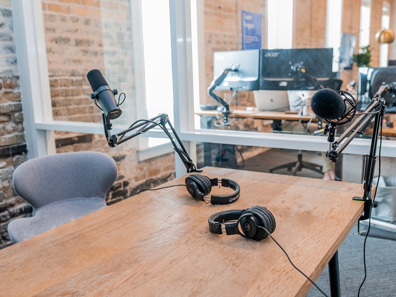 A desk with podcast tools.