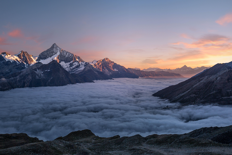 A picture of a mountain.